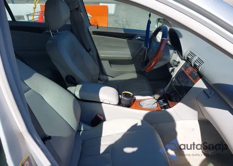 2006 Mercedes-Benz C 350 Luxury/Sport из США, поврежденный, VIN WDBRF56HX6F728171